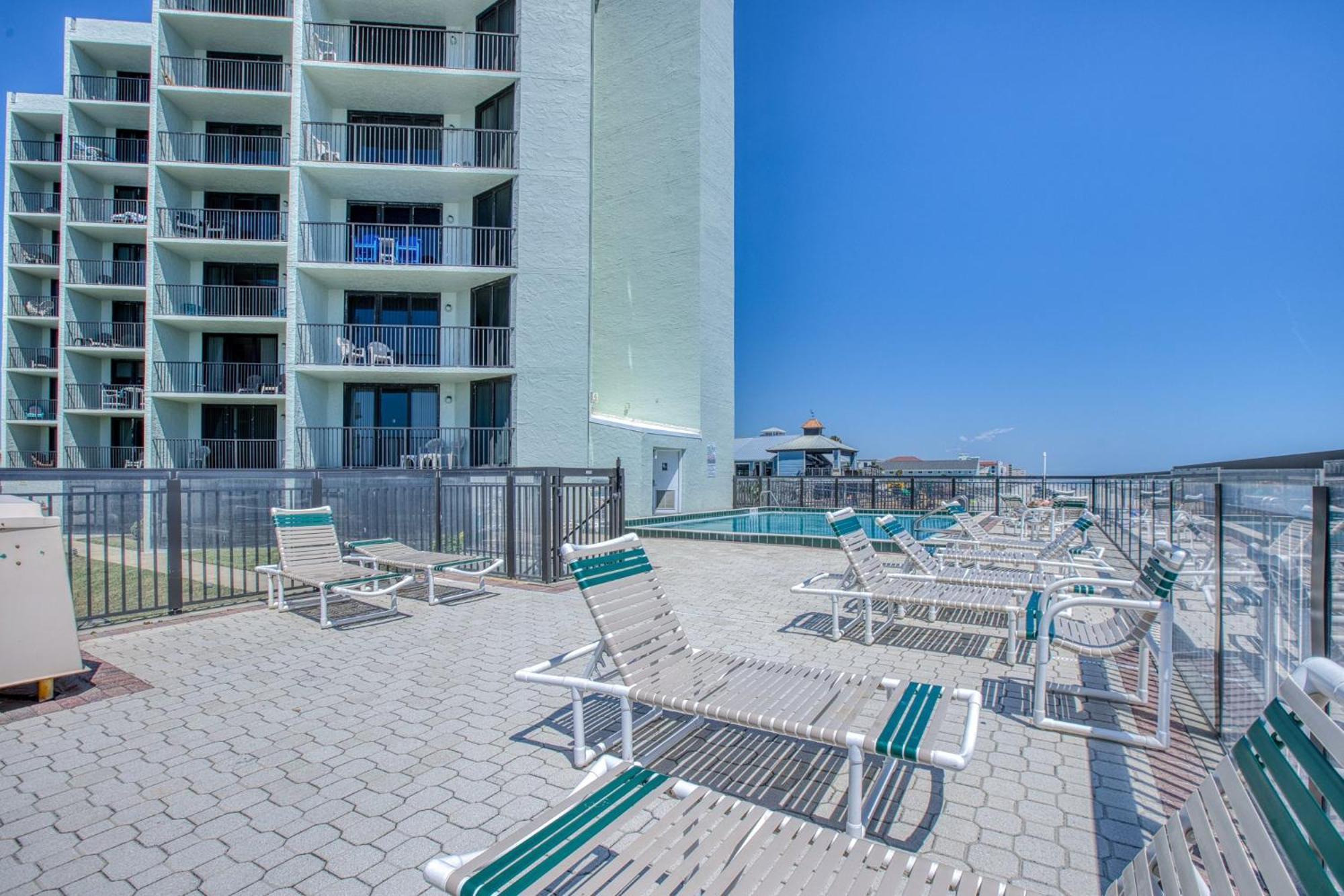 Ocean View With A Beachfront Pool At Ocean Trillium Condo ~ 602 New Smyrna Beach Exterior photo